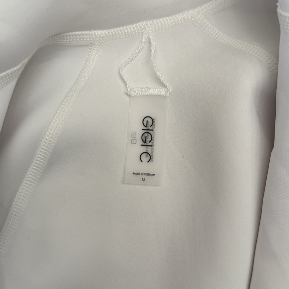 GiGi C Alexis Surfsuit - Picture 5 of 11